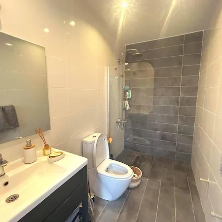 Beautiful Three Bedroom *