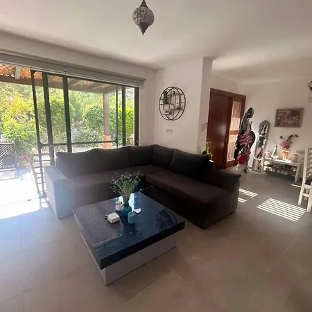 Дом отдыха Beautiful Three Bedroom