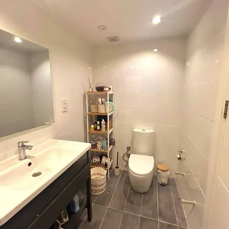 Дом отдыха Beautiful Three Bedroom Bellapais