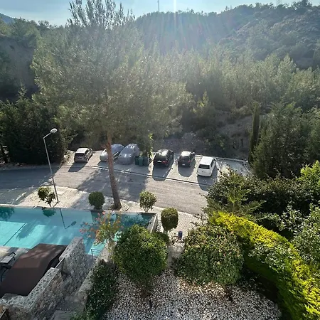 Beautiful Three Bedroom Bellapais
