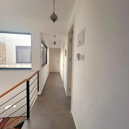 Beautiful Three Bedroom Casa vacanze Bellapais